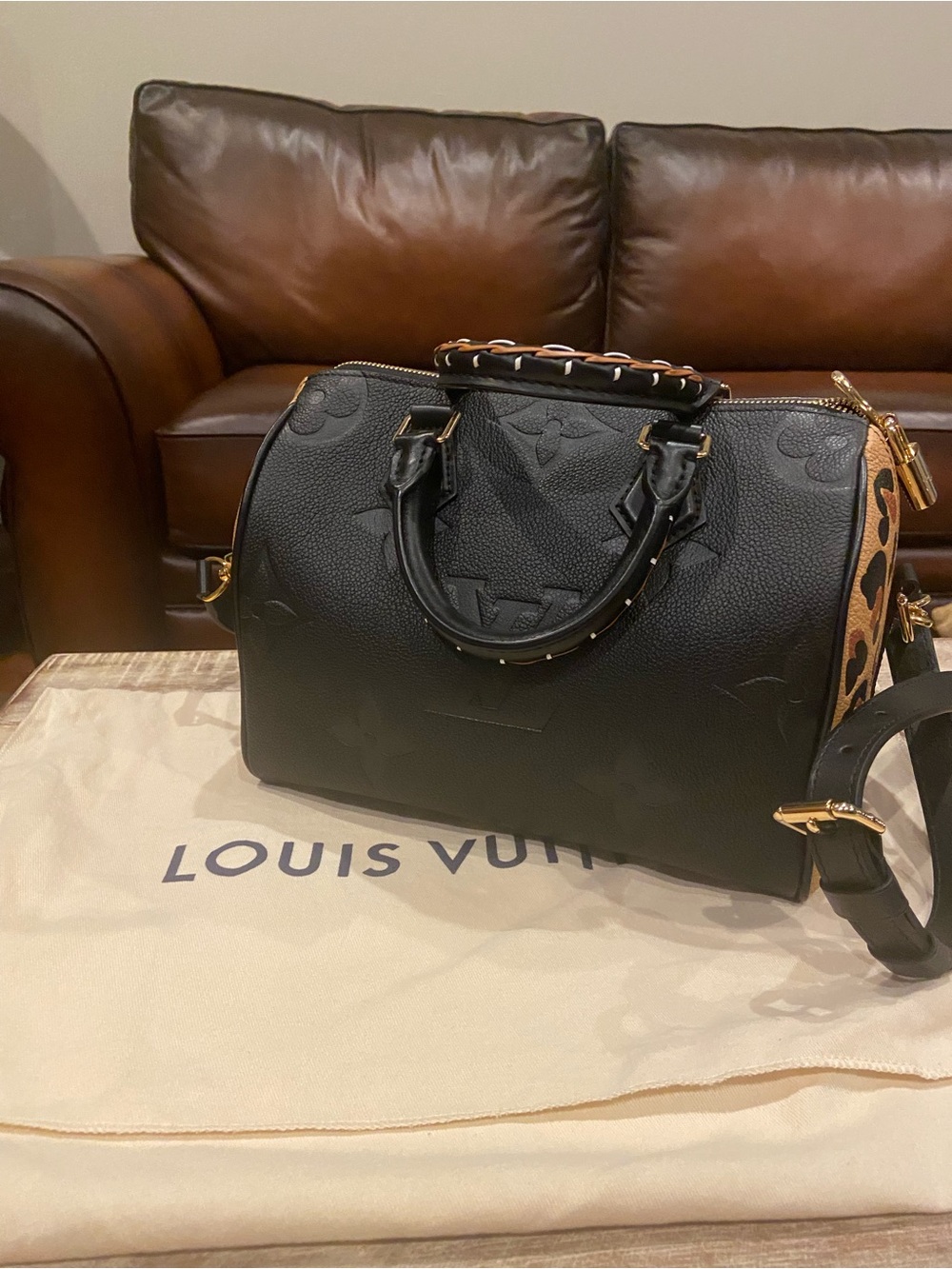 Louis Vuitton Wild at heart speedy 25 black leather and leopard satchel - Picture 2 of 6